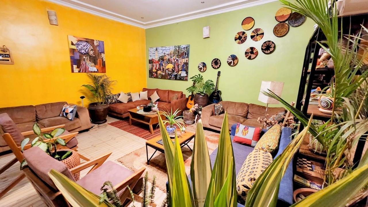 Yambi Guesthouse Kigali Exterior foto